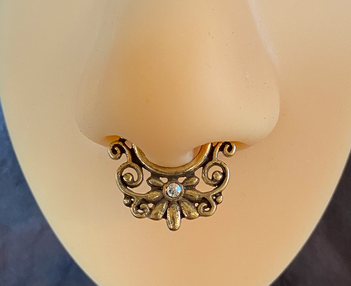 1pc 100% SURGICAL STEEL Non-Piercing Fake Septum Hanger Tribal Flower Clip-on