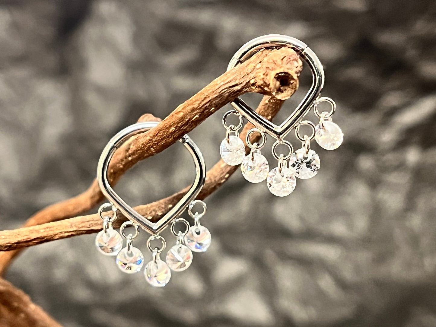 1pc Teardrop 5 Dangle CZ Gems Hinged Segment Ring 16g Septum Helix Orbital Daith