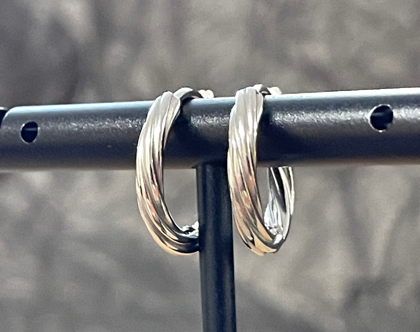 PAIR Twisted Huggie Hinged Hoop Earrings 316L Stainless Steel Hinge Action 18g