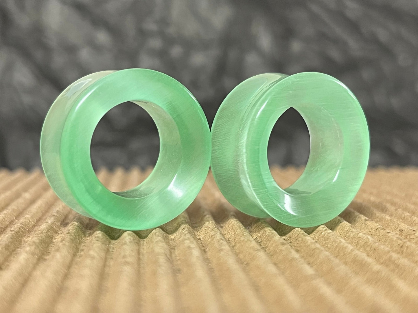 PAIR  Green Cat Eye Stone Double Flare Tunnels Plugs Earlets Gauges Body Jewelry