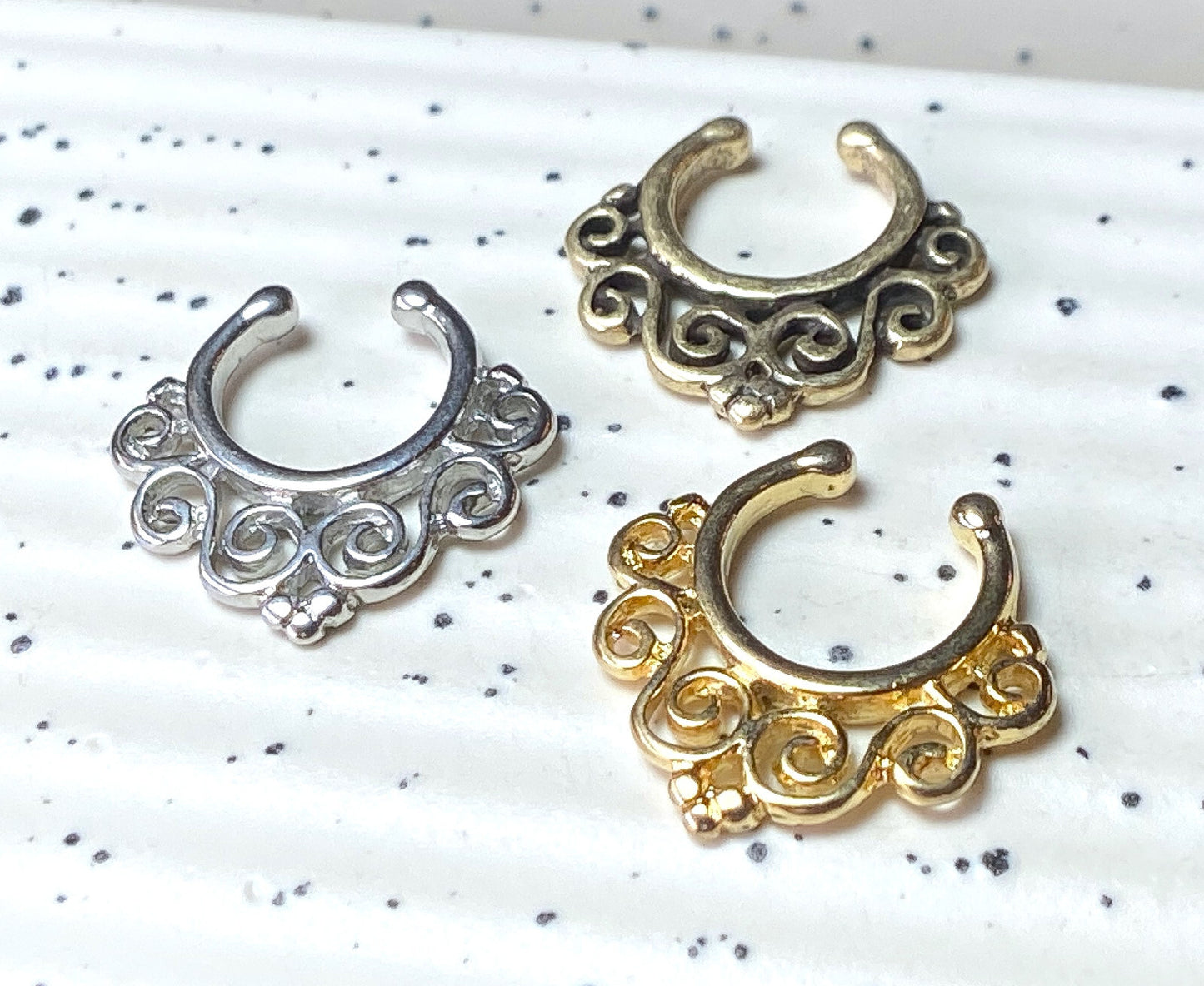 1pc 100% SURGICAL STEEL Non-Piercing Fake Septum Hanger Swirling Floral Clip-on