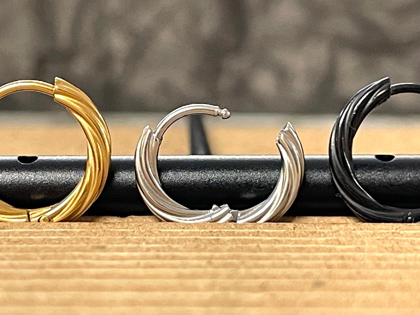 PAIR Twisted Huggie Hinged Hoop Earrings 316L Stainless Steel Hinge Action 18g