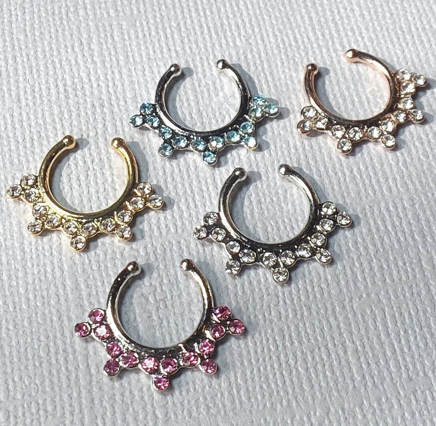 1pc Non-Piercing Snowflake Gem Septum Hanger Clip-On Fake Nose Ring Body Jewelry