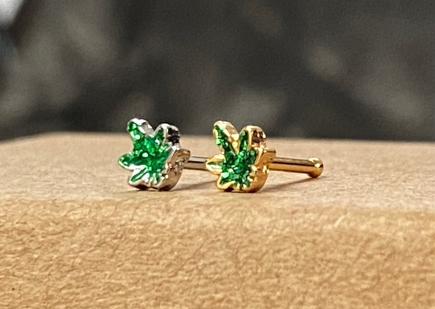 1pc Glittery Marijuana Leaf Top 20g L-Bend or Stud Nose Ring Surgical Steel Pot