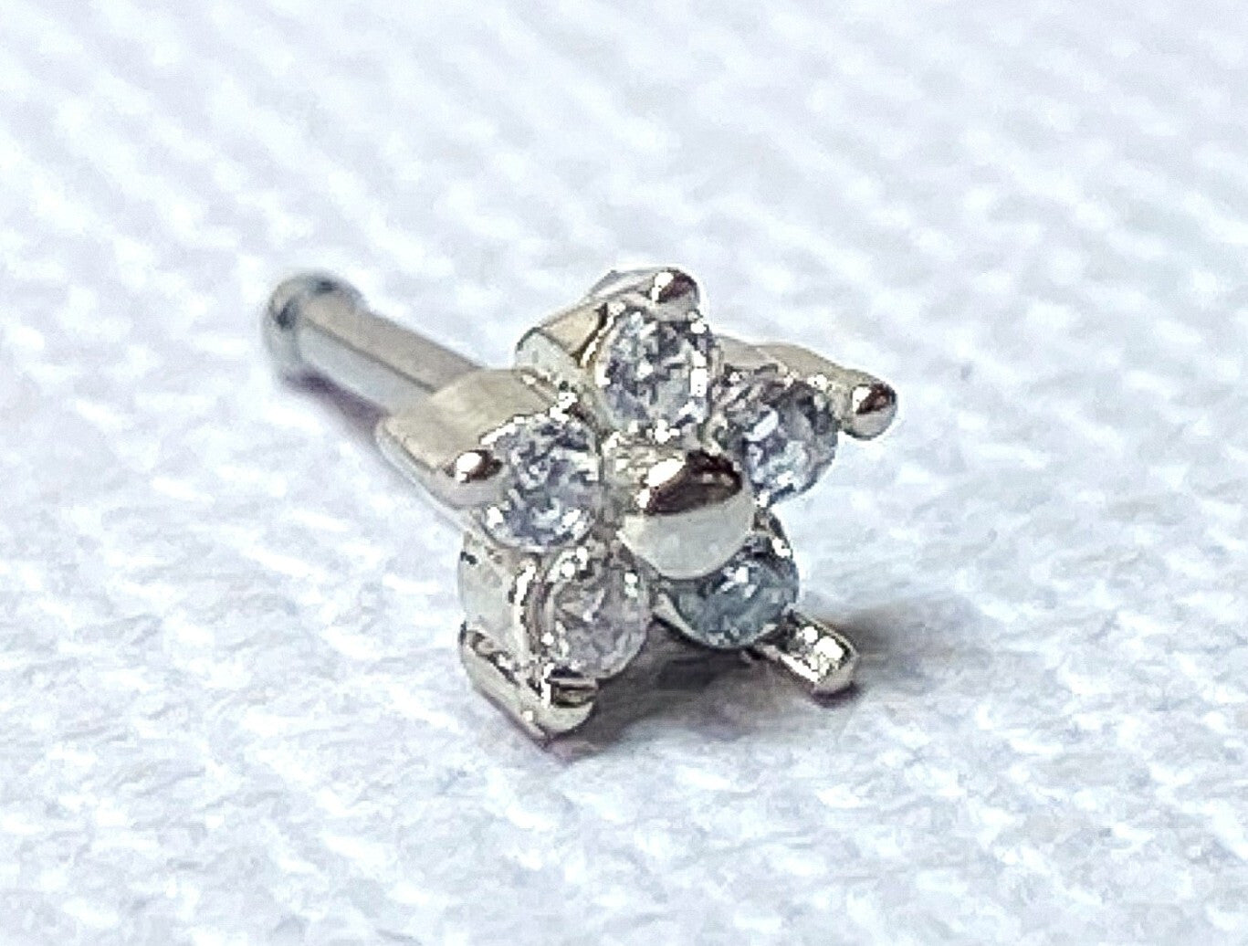 1pc Five CZ Gem Flower Top Nose Ring Bone Stud 20g 316L Surgical Steel