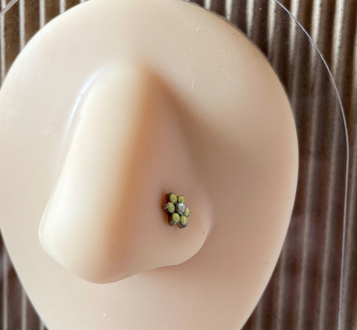 1pc Illuminating Stone Flower L-Bend 20g Nose Ring Stud Screw Surgical Steel
