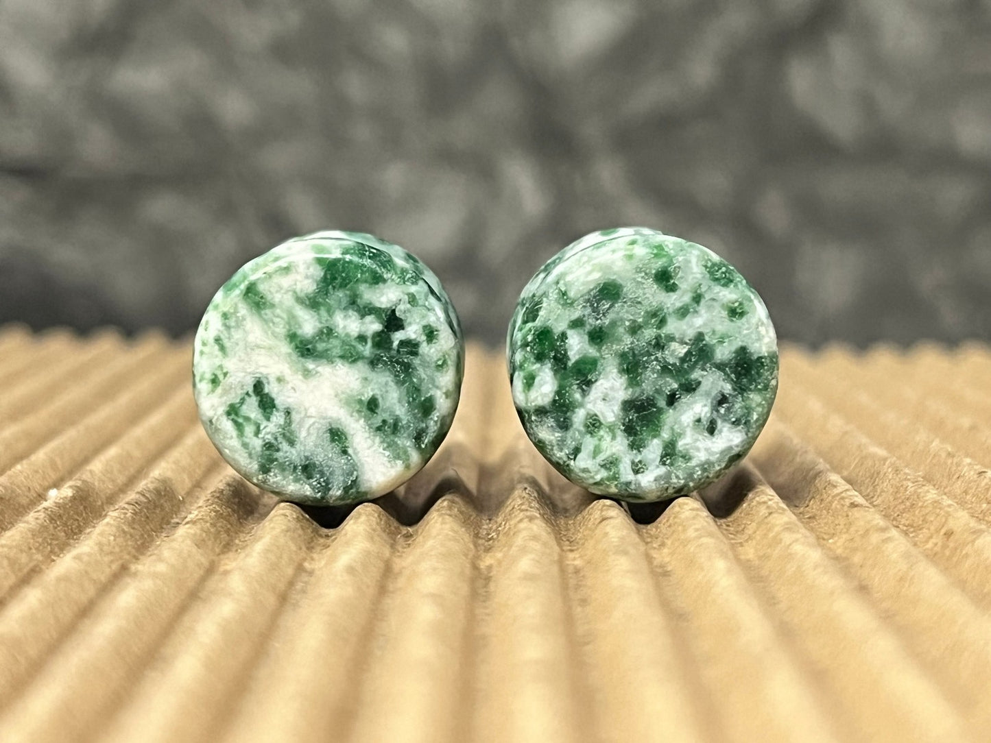 PAIR Qinghai Jade Stone Double Flare Plugs Organic Tunnels Gauges Body Jewelry