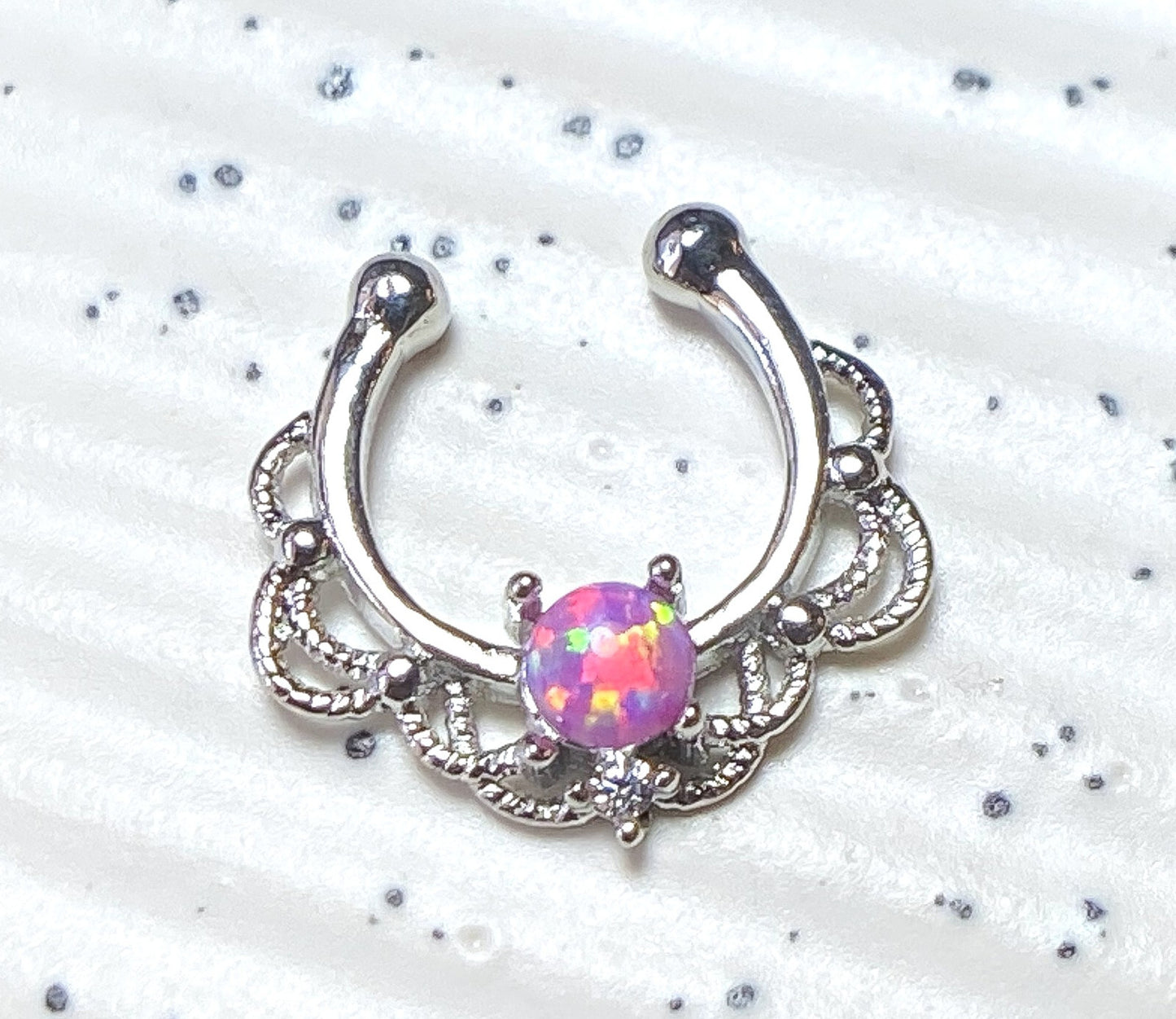1pc NON-Pierced Lacey Single Opal Septum Hanger Fake Clip-on Nose Ring