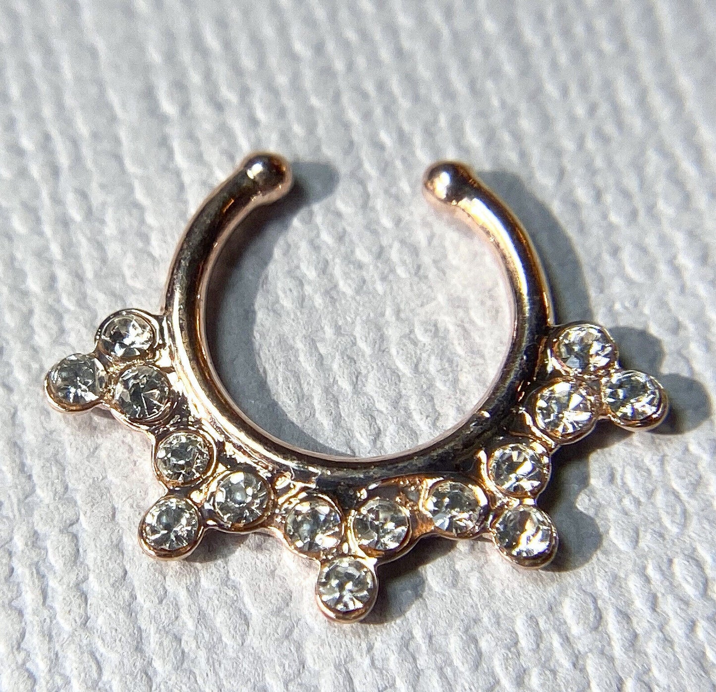 1pc Non-Piercing Snowflake Gem Septum Hanger Clip-On Fake Nose Ring Body Jewelry