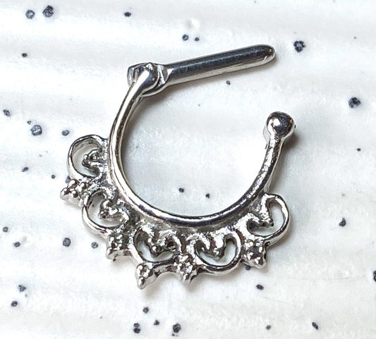 1pc 100% SURGICAL STEEL Wide Heart Filigree Clicker Pierced Nose Ring 14g 16g