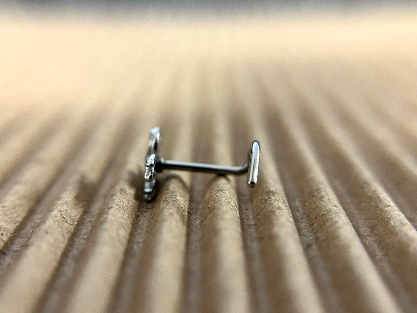 1pc Spider 20g Nose Ring Screw Stud 316L Surgical Steel