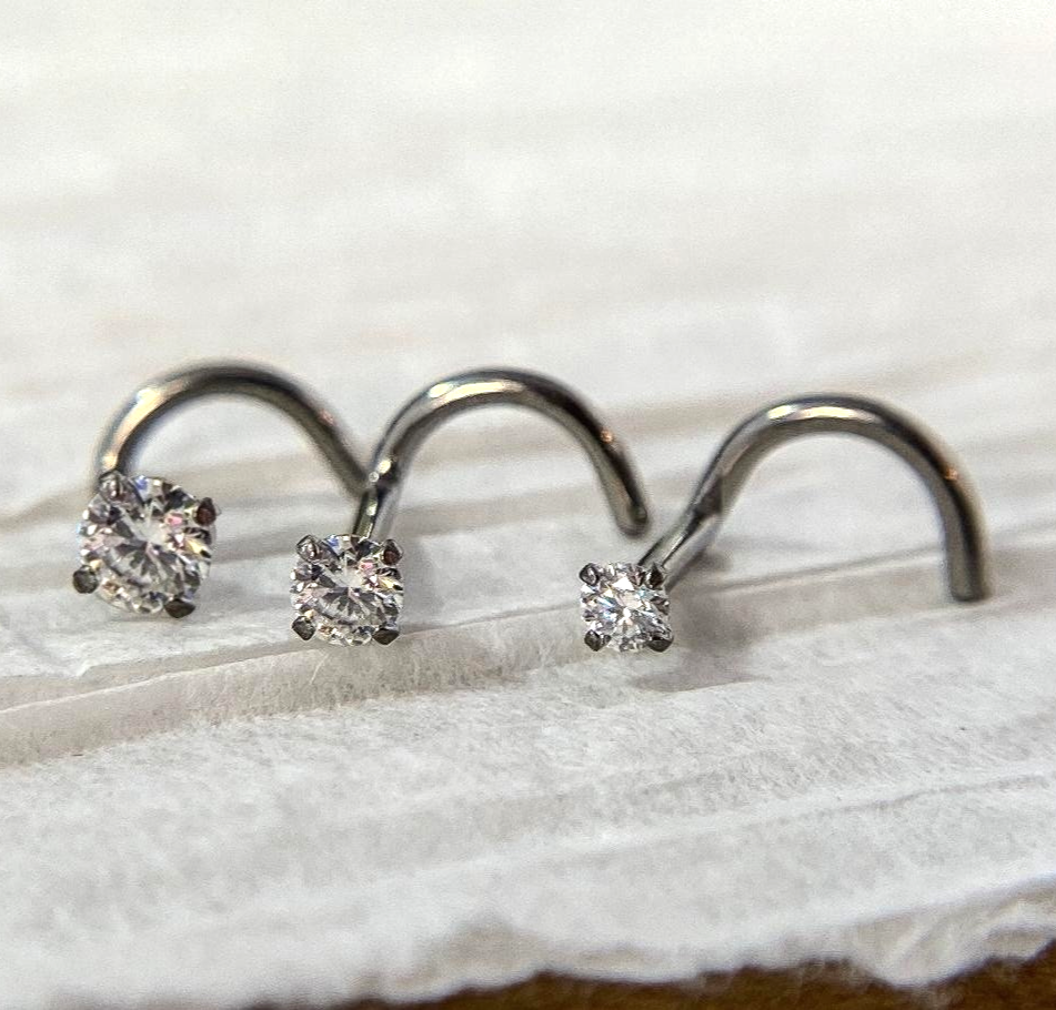 1pc Solid Implant Grade 23 Titanium 6AL4V-ELi L-Bend Nose Screw Ring  18g or 20g