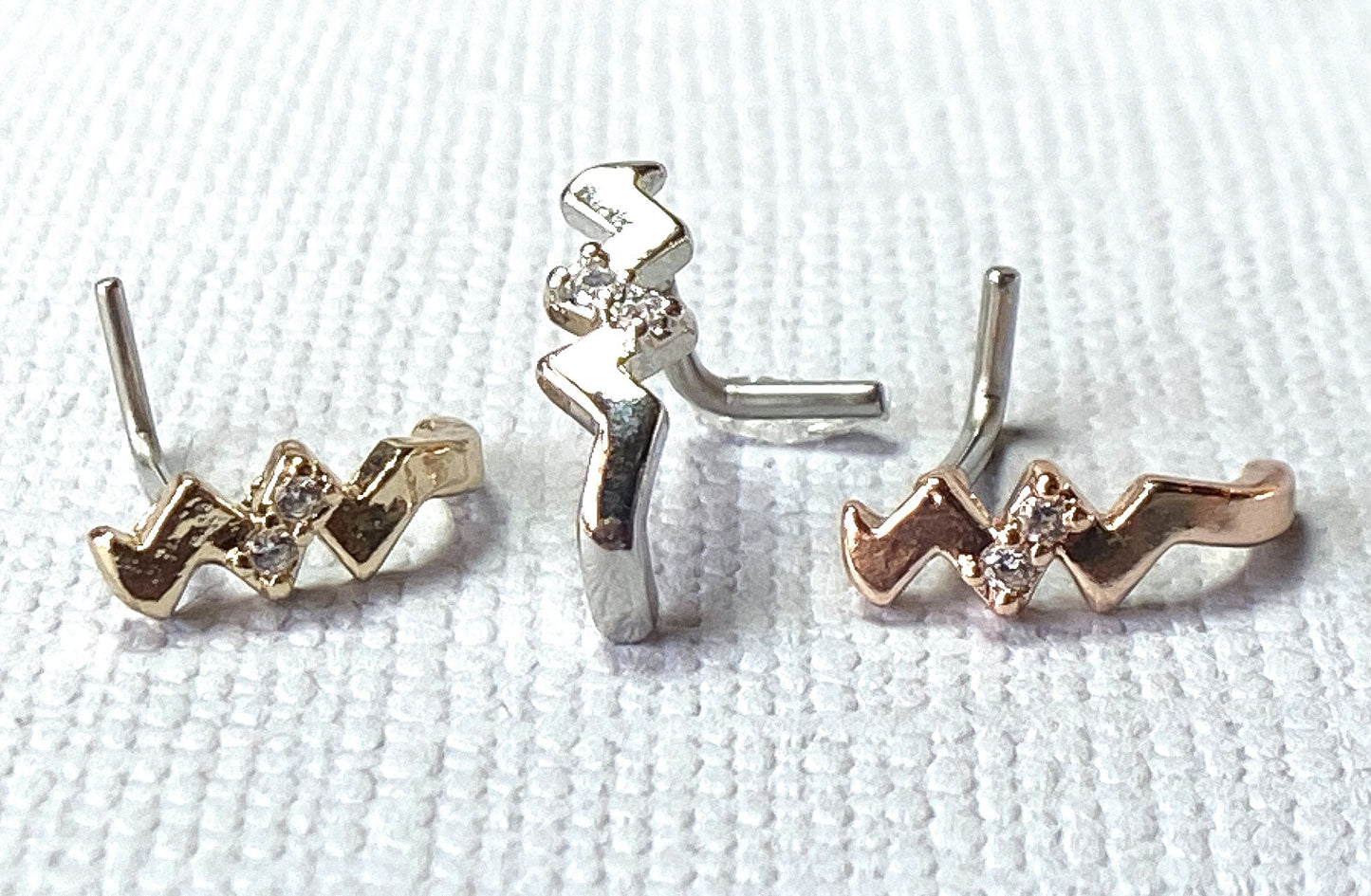 1pc CZ Gem Paved Twist Nose Crawler L-Bend 20g Nose Ring Stud Screw