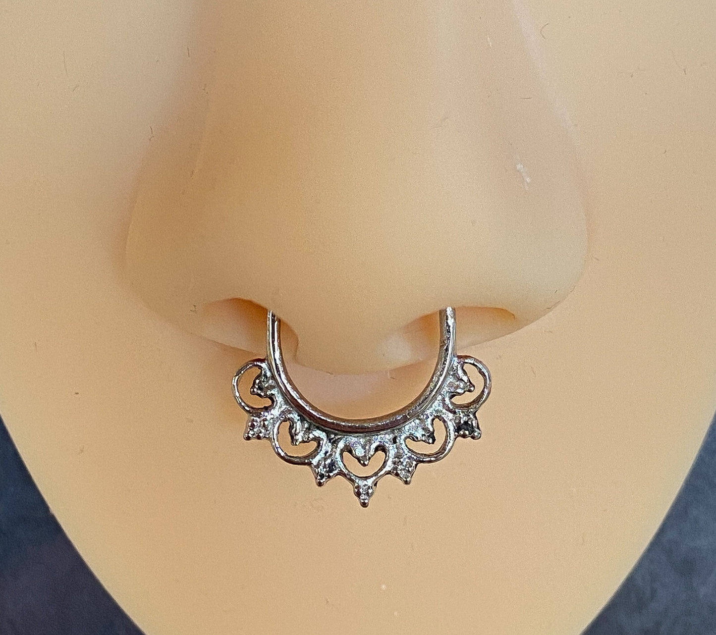 1pc 100% SURGICAL STEEL Wide Heart Filigree Clicker Pierced Nose Ring 14g 16g