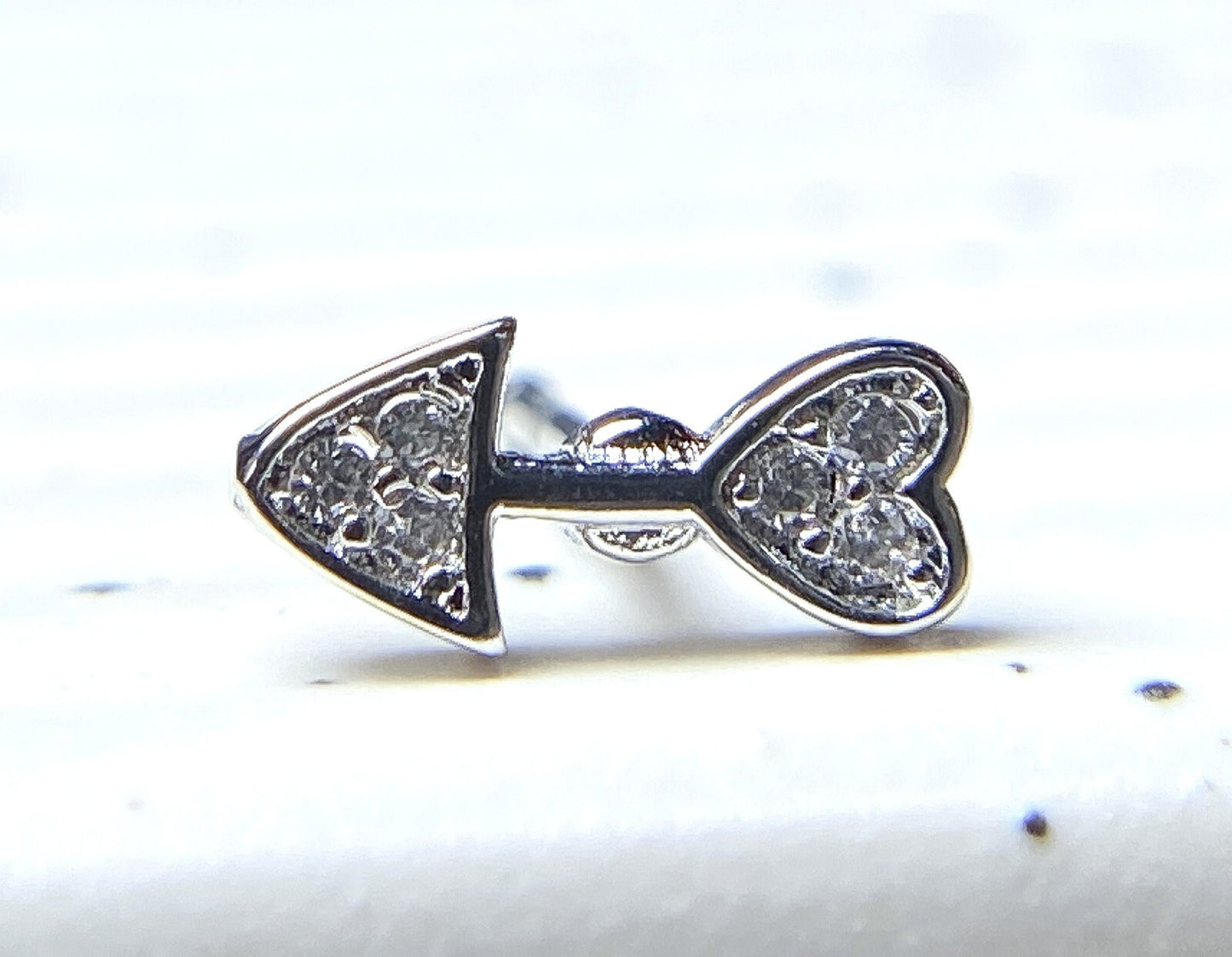 1pc CZ Paved Heart Arrow 20g Nose Ring Stud 316L Surgical Steel