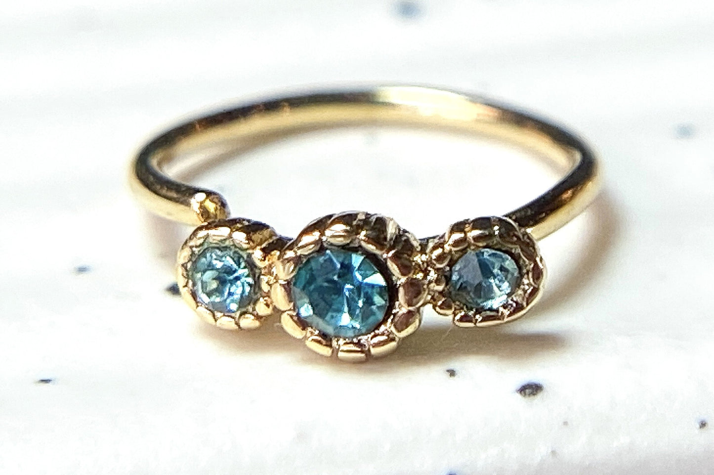 1pc Yellow Gold Three CZ Gem Hoop Nose / Cartilage Ring Rook Daith Helix Tragus