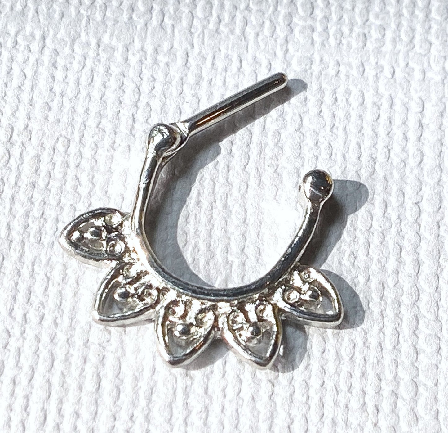 1pc 100% SURGICAL STEEL Full Heart Filigree Clicker Pierced Nose Ring 14g 16g