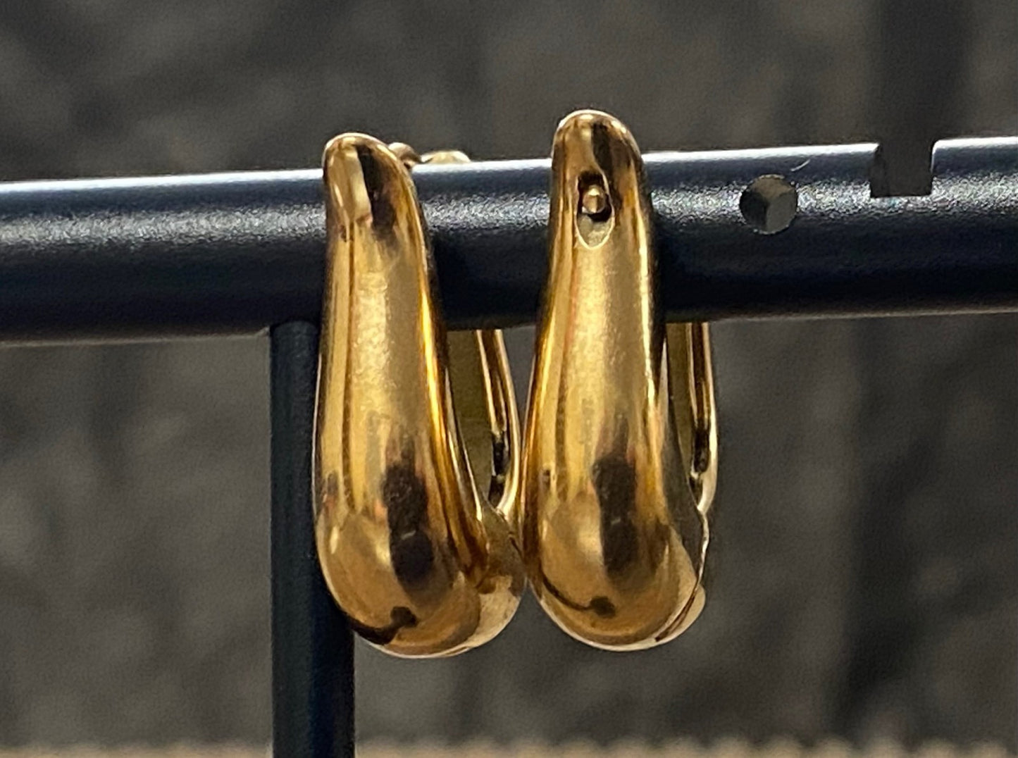 PAIR Wide Tulip Shape Hinged Hoop Earrings 316L Stainless Steel Hinge Action 18g