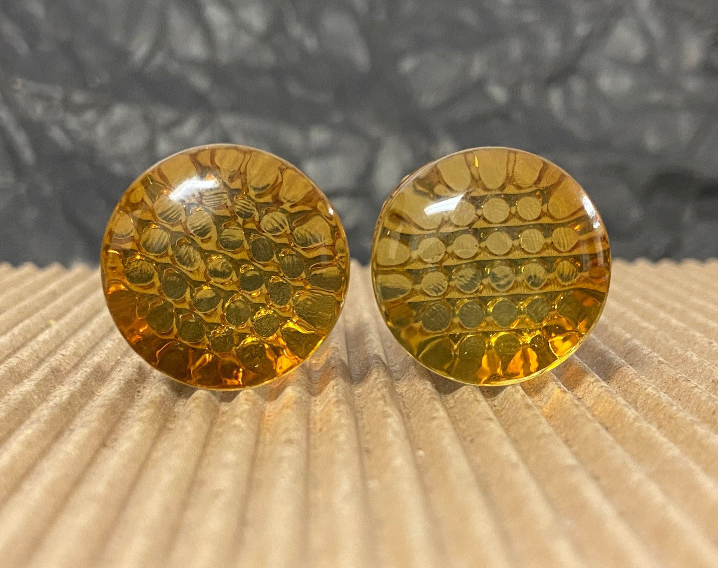PAIR Honey Comb Design Glass Plugs Double Flare Gauges Honeycomb Body Jewelry