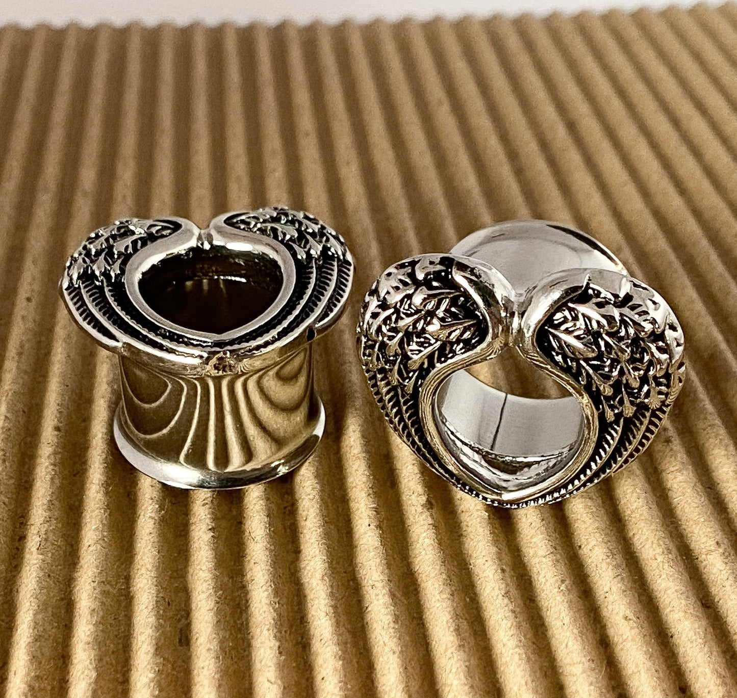 PAIR Heart Angel Wings Steel Double Flare Tunnels Plugs Earlet Gauges