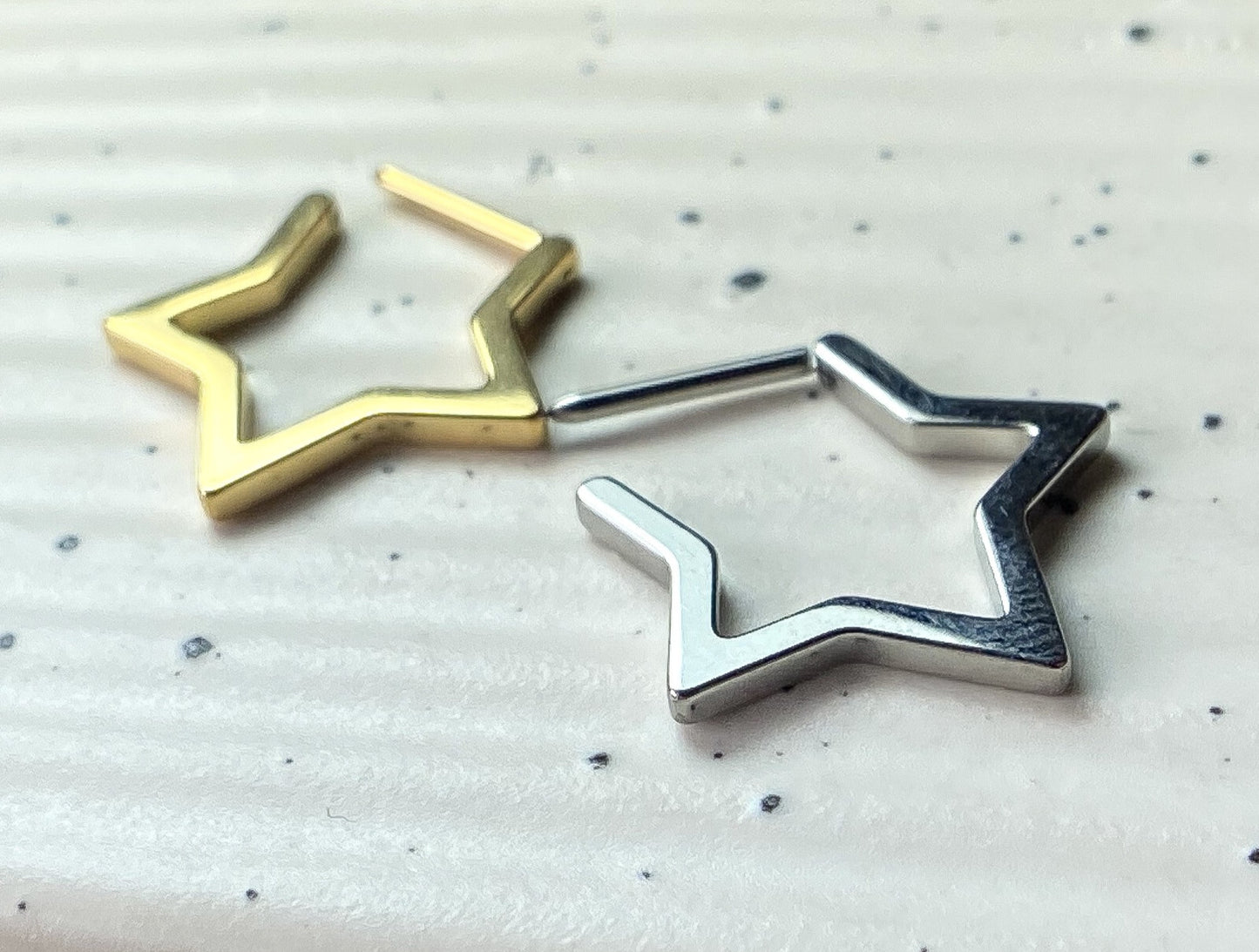 1pc Titanium Star Hinged Segment Ring Hoop Septum Nipple Helix Nose Body Jewelry