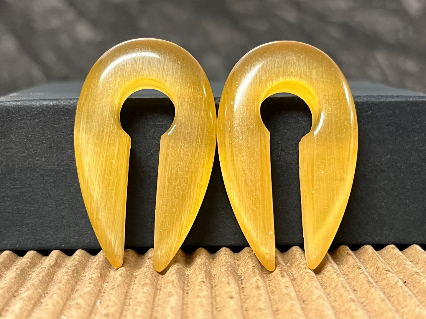 PAIR Yellow Cat Eye Keyhole Hanger Ear Weight Plug Gauge Tunnel Stone Gauges