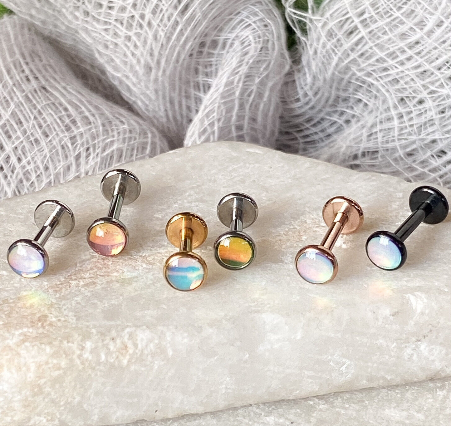 1pc Iridescent Stone Labret Stud Helix Tragus Cartilage Internally Threaded