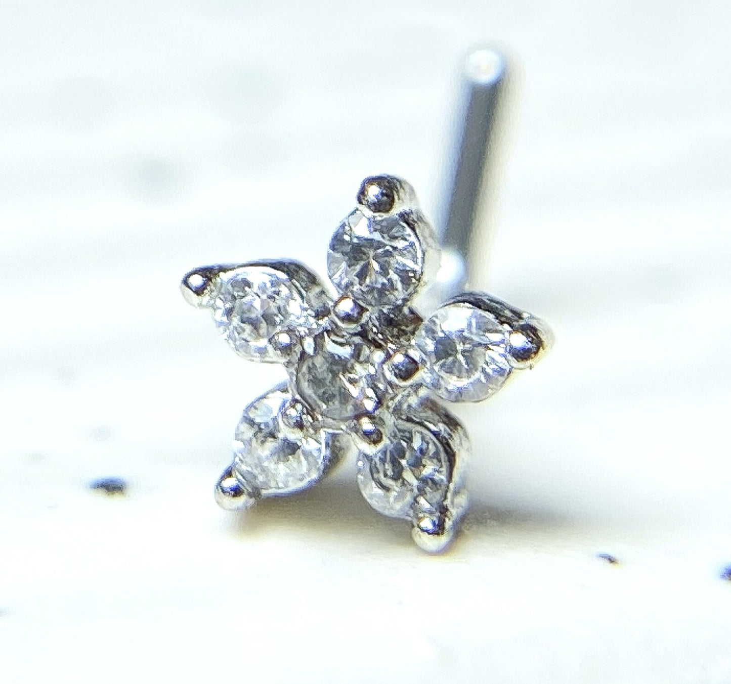 1pc Six CZ Gem Flower 20g L-Bend Nose Ring Stud Screw 316L Surgical Steel