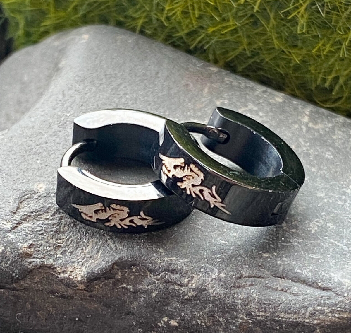 PAIR of Black Steel Hinged Hoop Huggies Earrings w/ Dragon Print Jewelry