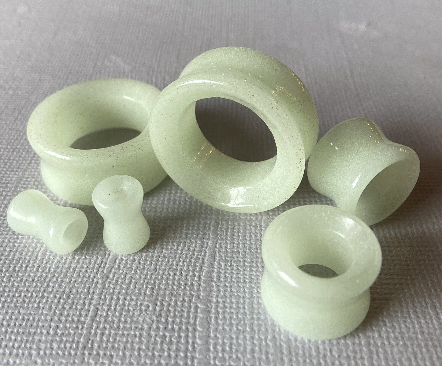 PAIR Glow in the Dark Stone Tunnels Double Flare Plugs Earlets Gauges