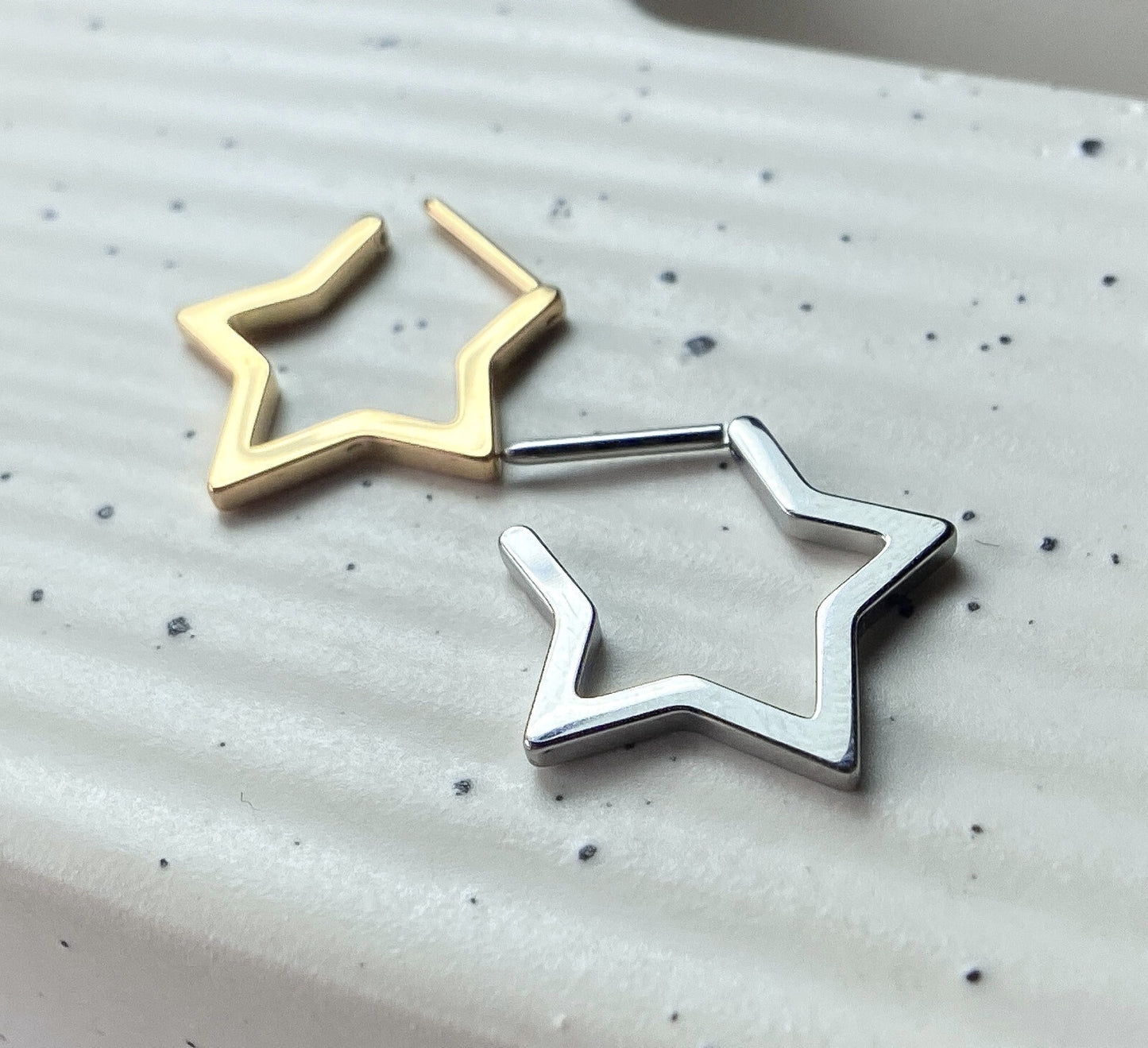 1pc Titanium Star Hinged Segment Ring Hoop Septum Nipple Helix Nose Body Jewelry