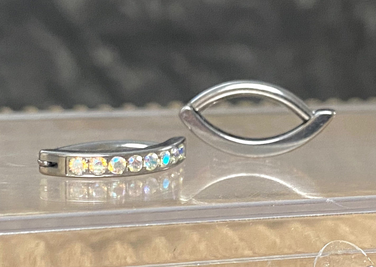 1pc Hinged Solid Titanium CNC Set Gem Hoop Clicker Belly Ring 14g Curved Barbell