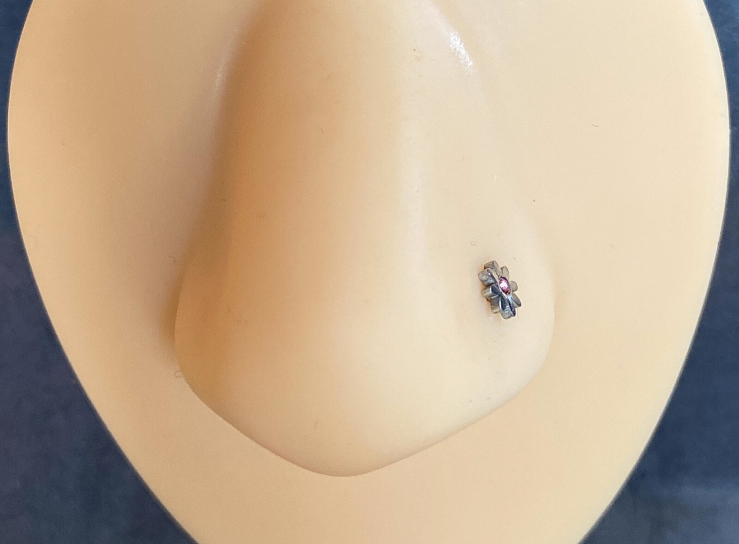 1pc Crystal Centered Daisy Flower 20g Surgical Steel Nose Stud Ring