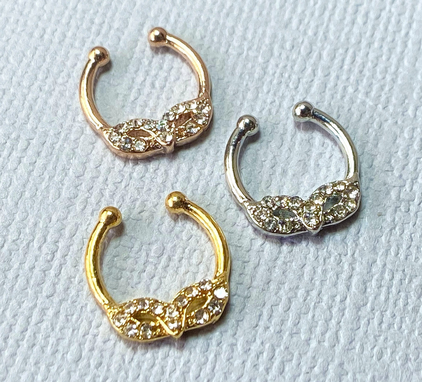 1pc Non-Piercing Masquerade Mask Septum Hanger Clip-On Fake Nose Ring CZ Gem