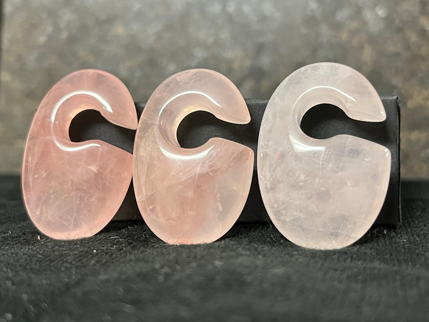 PAIR Rose Quartz Oval Keyhole Hanger Ear Weight Plug Gauges Tunnels Stone
