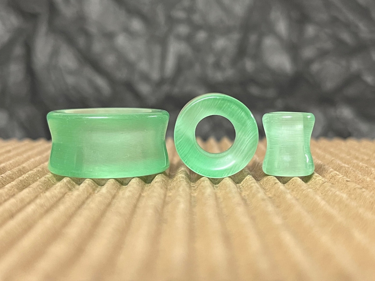 PAIR  Green Cat Eye Stone Double Flare Tunnels Plugs Earlets Gauges Body Jewelry