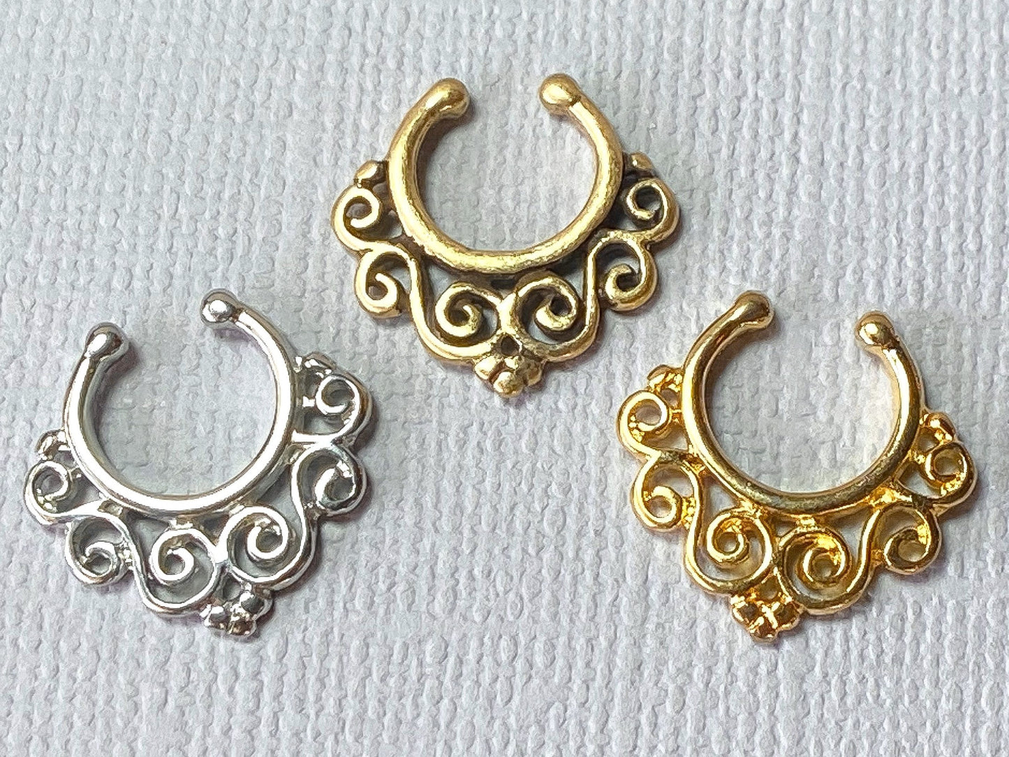 1pc 100% SURGICAL STEEL Non-Piercing Fake Septum Hanger Swirling Floral Clip-on
