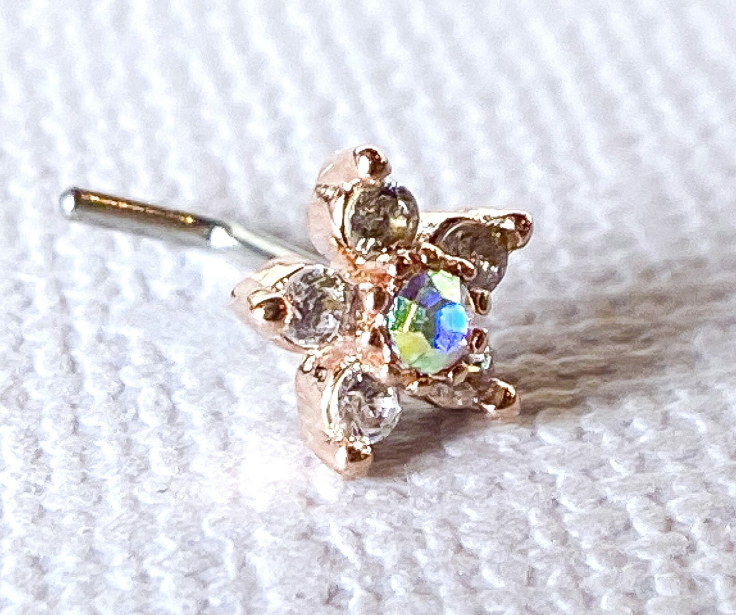 1pc Six CZ Gem Paved Flower Top 20g L-Bend Nose Ring Stud Screw Surgical Steel