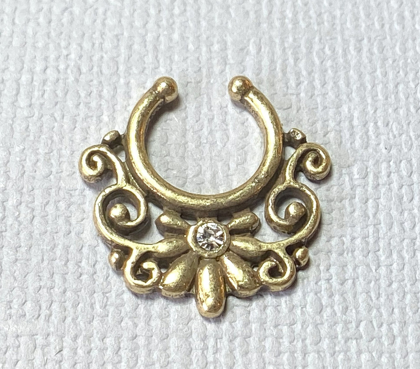 1pc 100% SURGICAL STEEL Non-Piercing Fake Septum Hanger Tribal Flower Clip-on