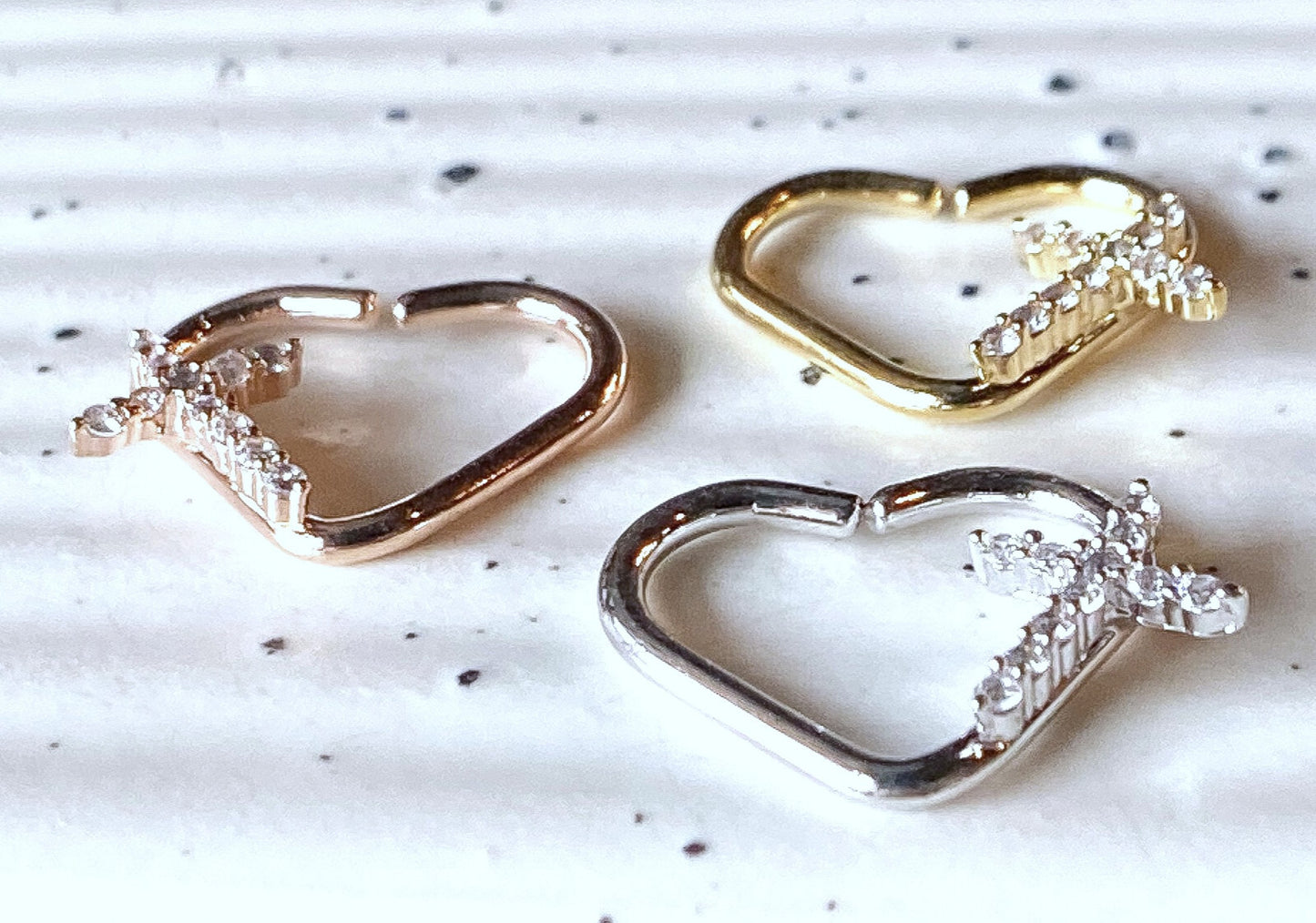 1pc Heart Bendable Ear Cartilage Daith Hoop Ring w/ Paved CZ Gem Cross