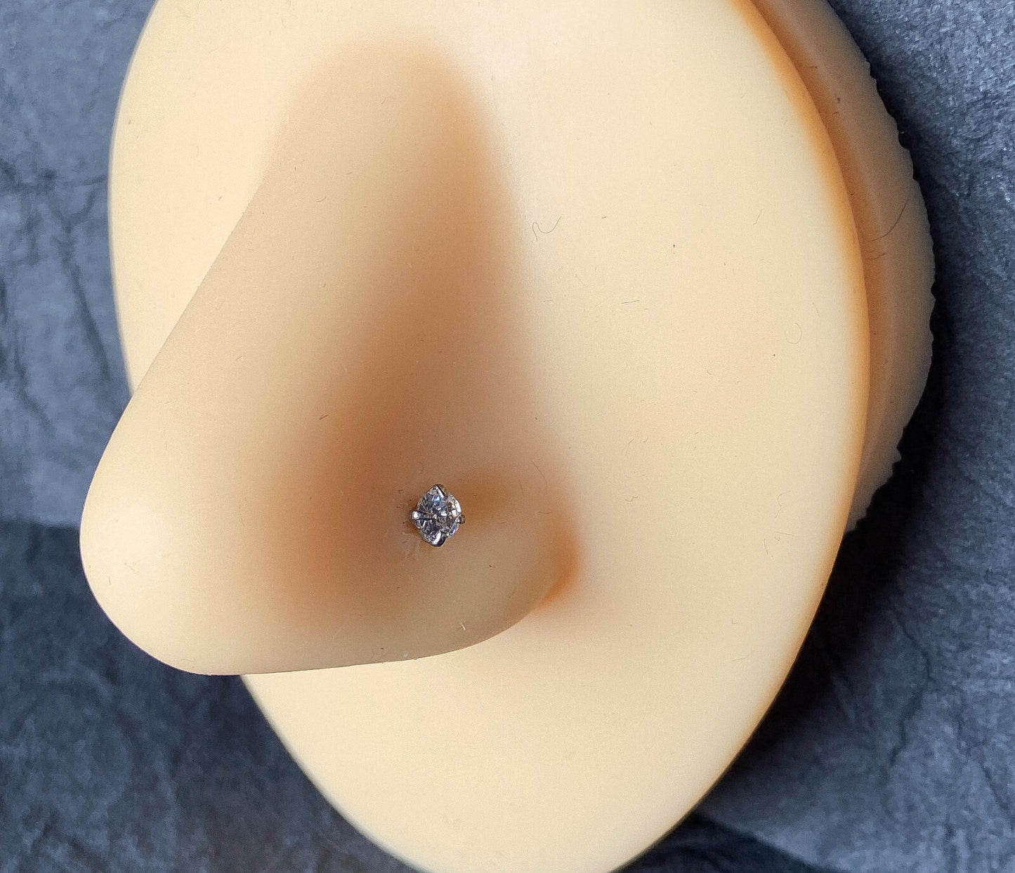 1pc Solid Implant Grade Titanium Grade 23 6AL4V-ELi L-Bend Nose Ring- 18g or 20g