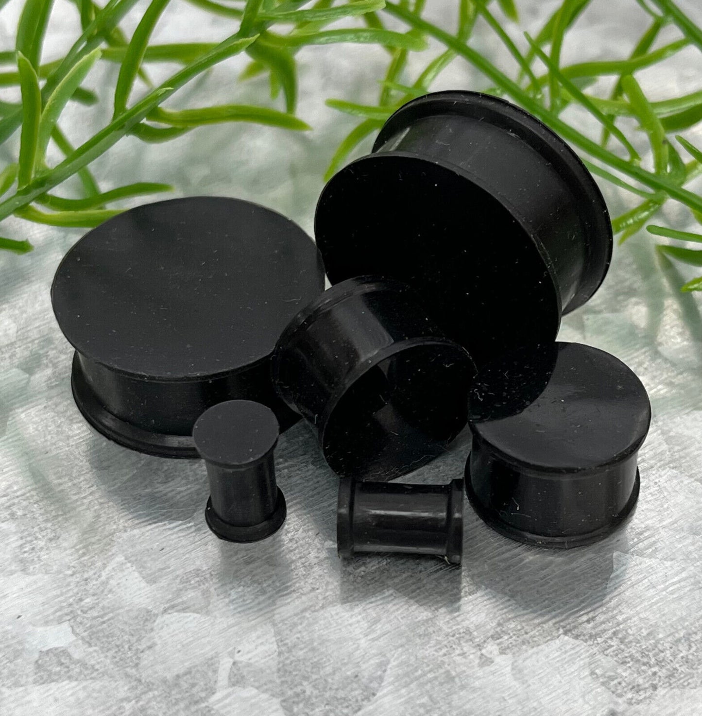 PAIR Solid Silicone Plugs Earlets Gauges 8g 6g 4g 2g 0g 00g + large sizes to 2"