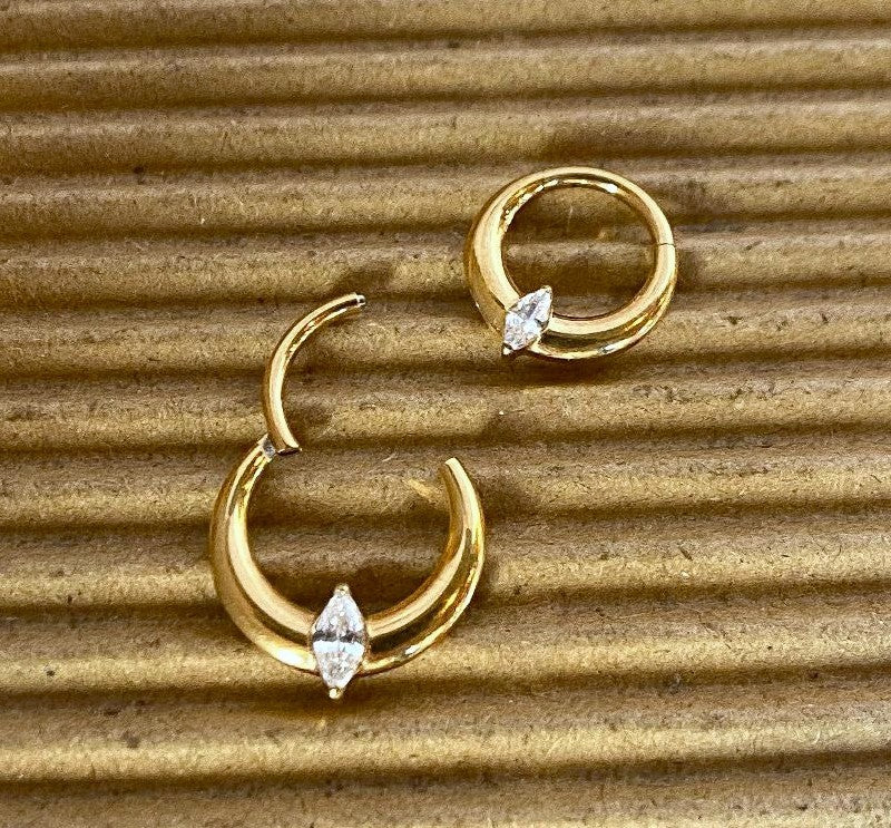 1pc Solid Titanium Marquise Gem Wide Hinged Segment Ring Helix Septum Clicker