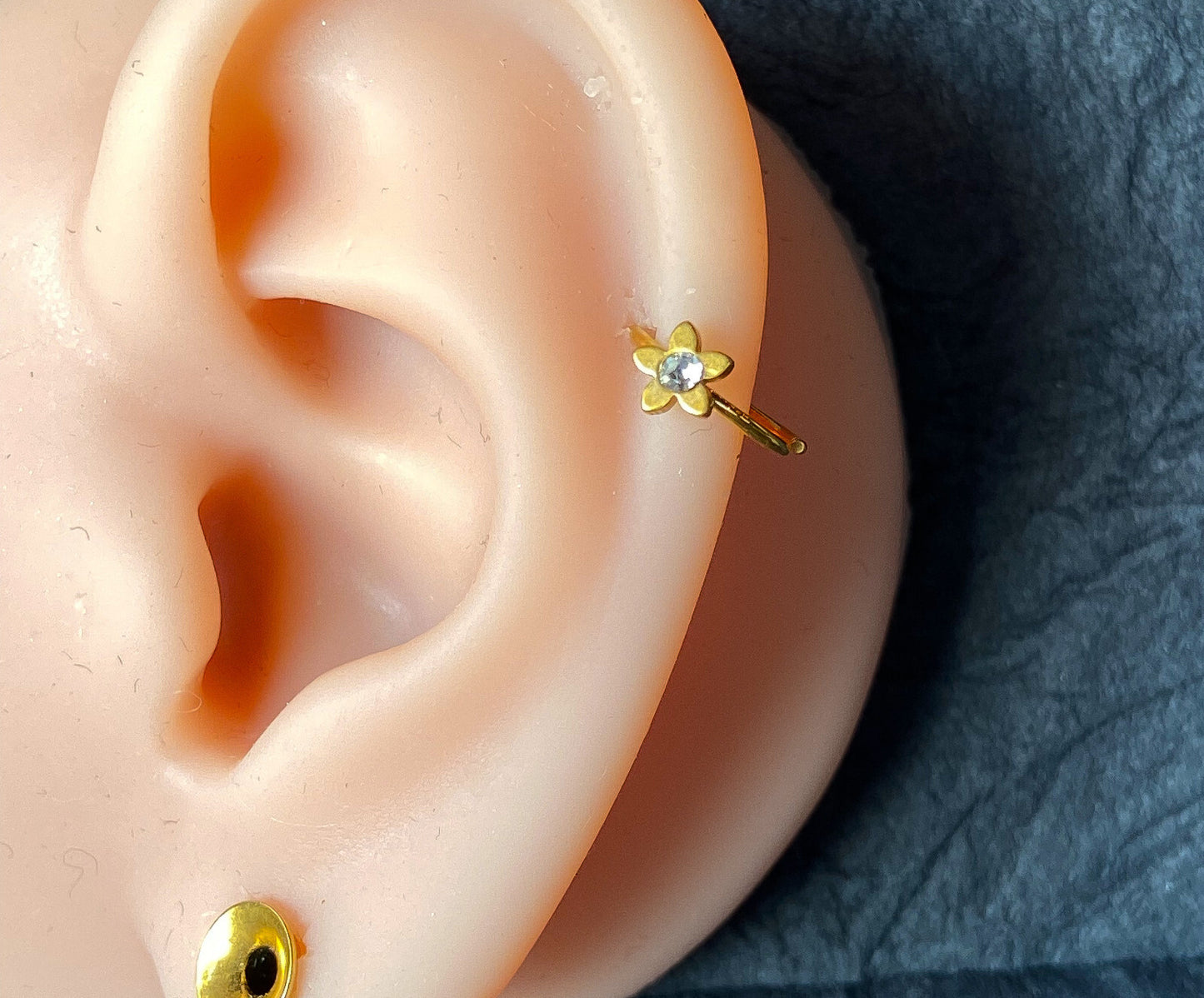 1pc Crystal Gem Flower Nose Hoop / Cartilage Ring Rook Daith Helix Tragus
