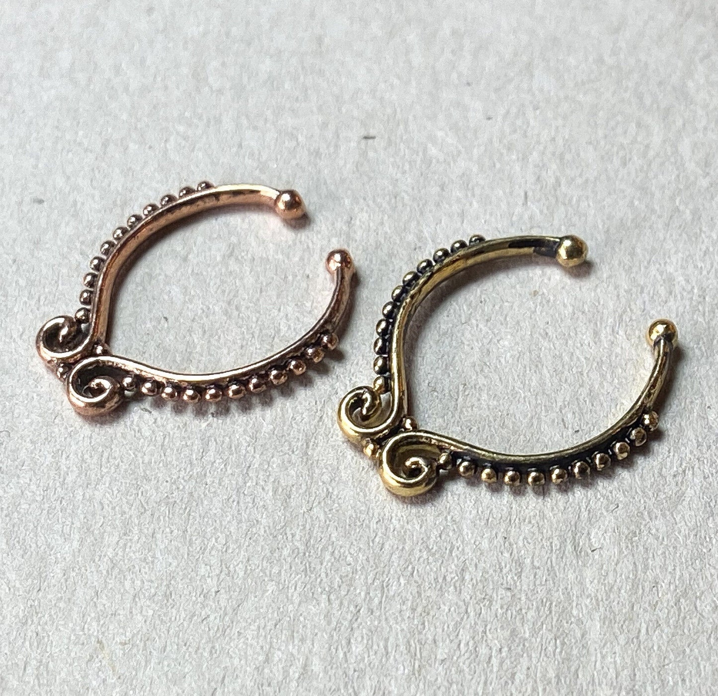 1pc Non-Piercing Beaded Line Septum Hanger Clip-On Fake Nose Ring Body Jewelry