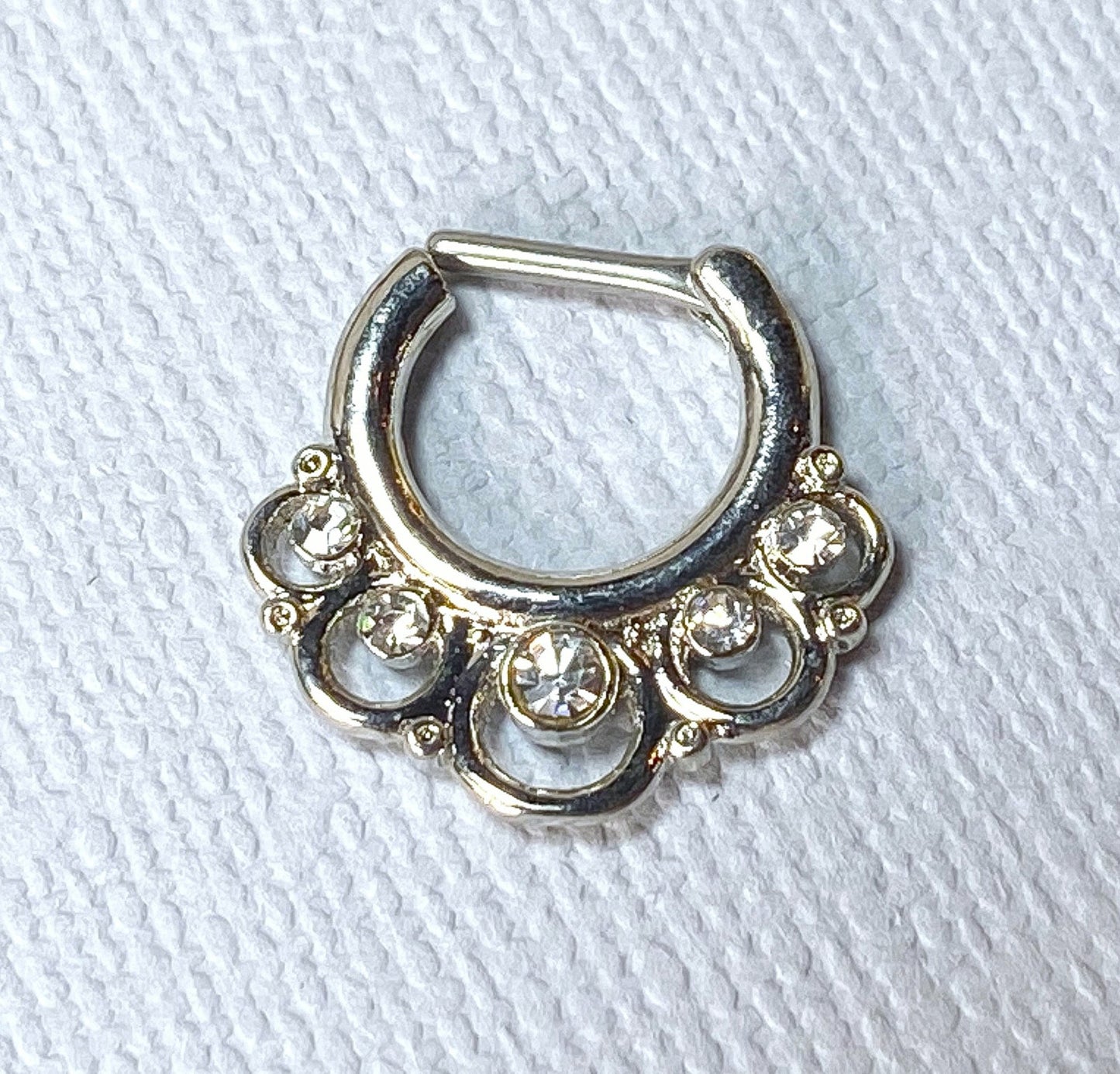 1pc Floral Round w/Gems Septum Clicker 316L Surgical Steel 14g or 16g Nose Ring