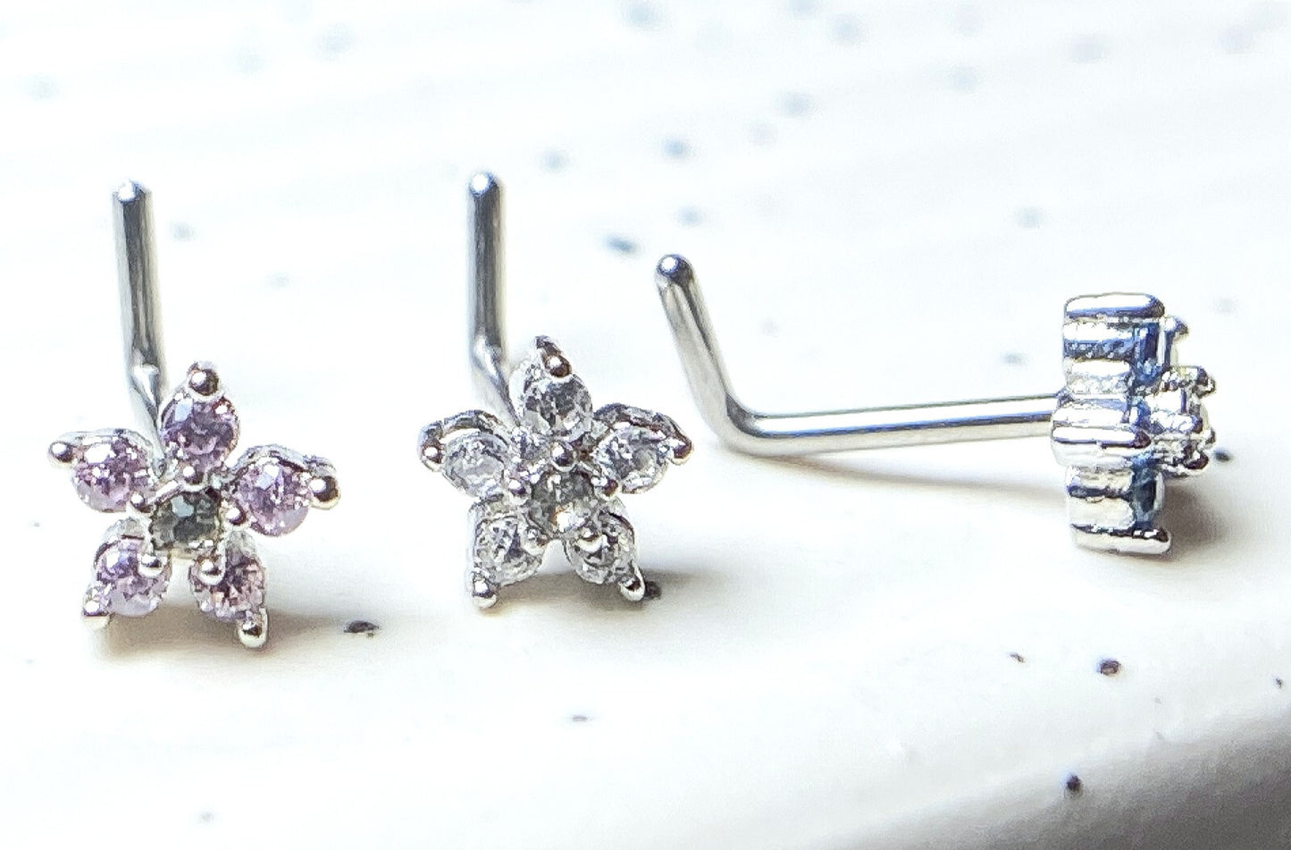 1pc Six CZ Gem Flower 20g L-Bend Nose Ring Stud Screw 316L Surgical Steel