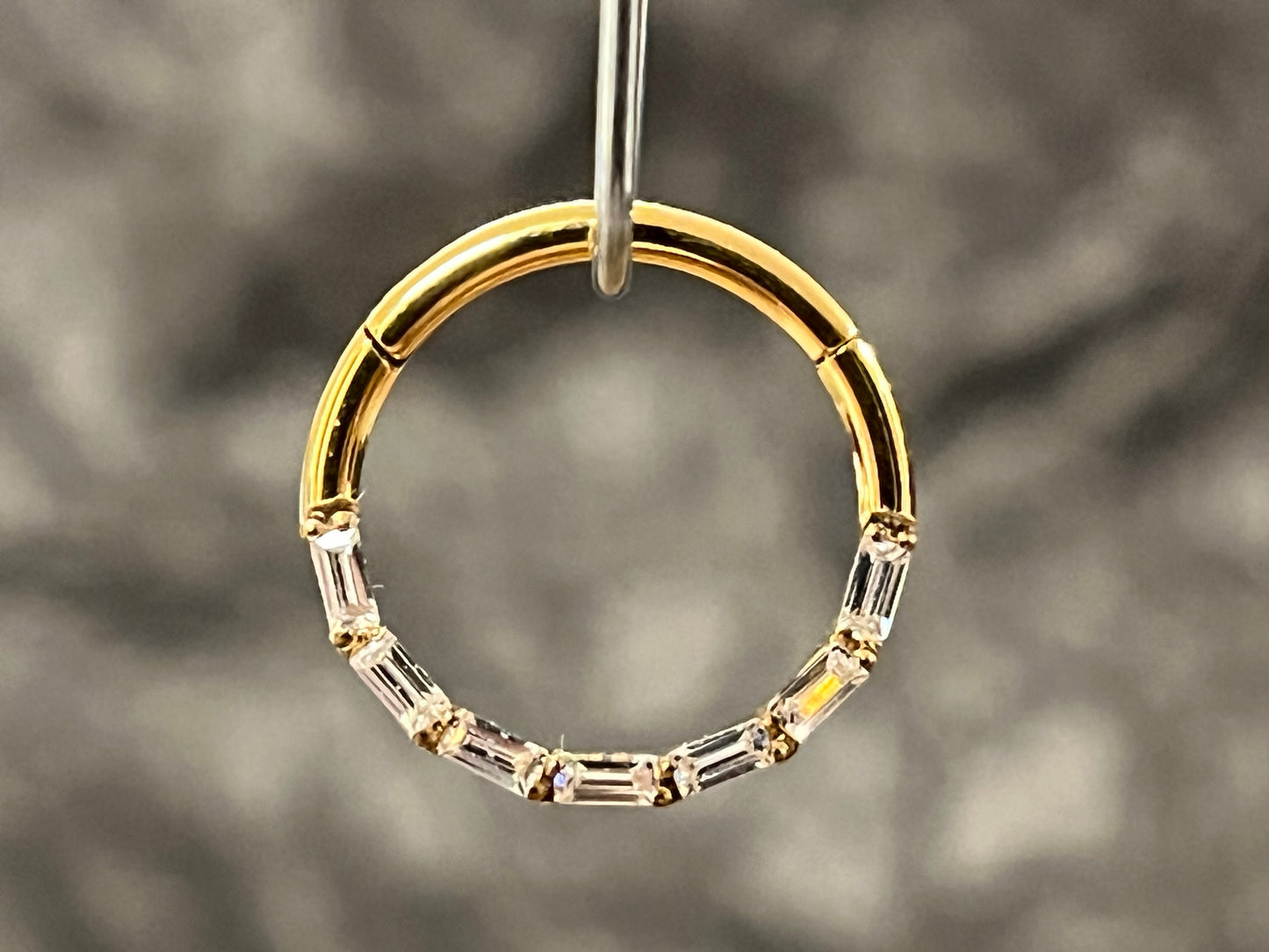 1 Piece of Beautiful Baguette Gem Hinged Segment Ring - 16g - 8mm or 10mm Internal Diameter