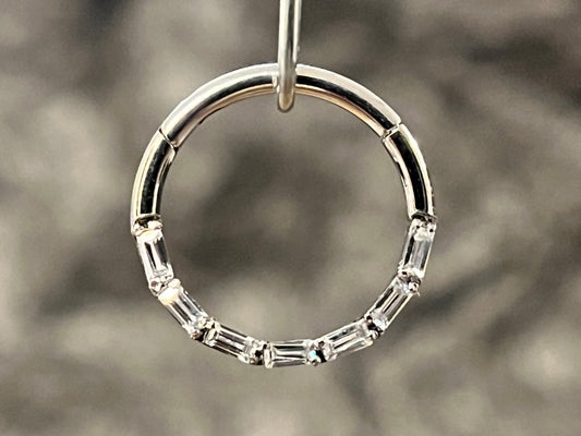 1 Piece of Beautiful Baguette Gem Hinged Segment Ring - 16g - 8mm or 10mm Internal Diameter