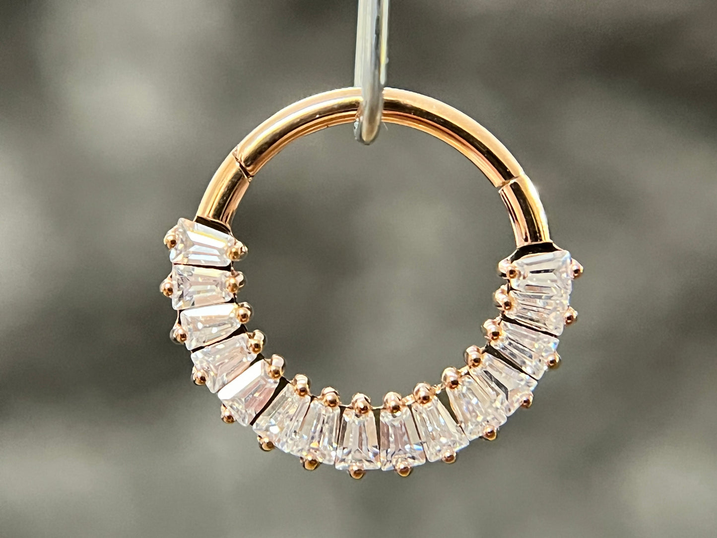 1 Piece of Stunning Baguette Gem Fan Hinged Segment Ring - 16g - 8mm or 10mm Internal Diameter